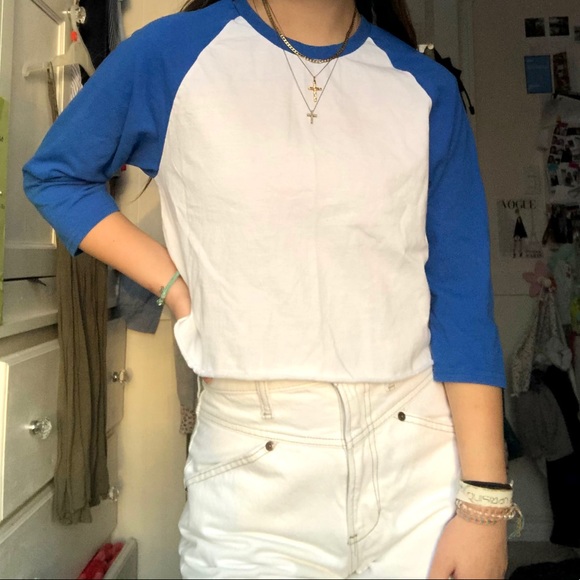 SOLD gildan blue baseball raglan tee - Picture 4 of 4